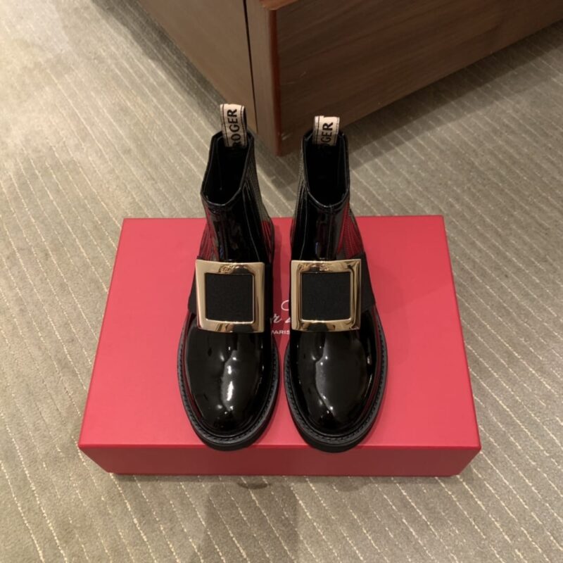 Roger vivier   牛漆皮材质制成女款短靴