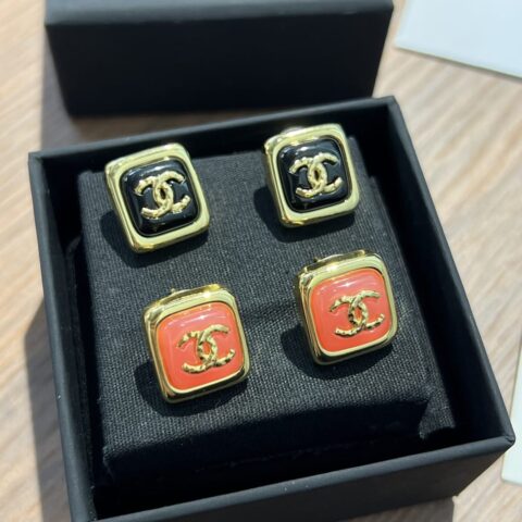 新款☑️CHANEL香奈儿c1双c方形耳钉耳环