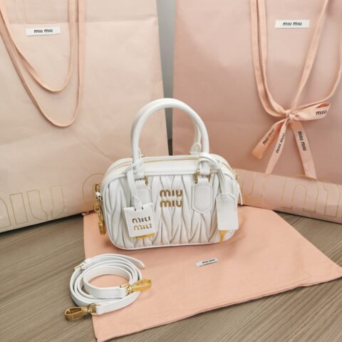 MIUMIU缪缪进口小羊皮新品too pretty保龄球手袋5BB123