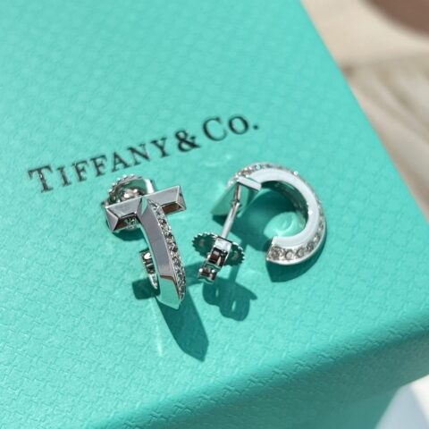 新款☑️TIFFANY&Co.蒂芙尼T1圆形耳环耳钉