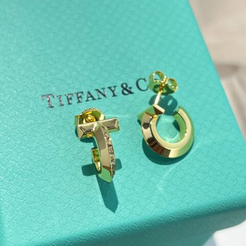 新款☑️TIFFANY&Co.蒂芙尼T1圆形耳环耳钉