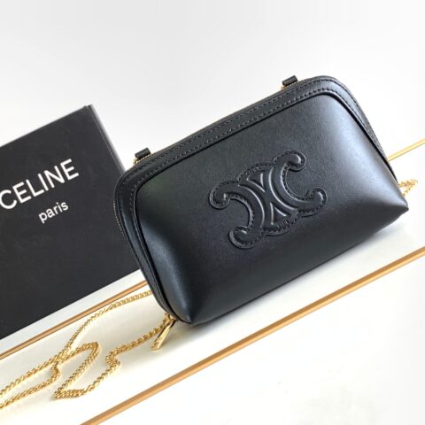 CELINE赛琳复古小牛皮TRIOMPHE浮雕凯旋门贝壳包10E382