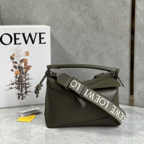 LOEWE Puzzle 24CM bag 牛皮小号几何包 0681墨绿