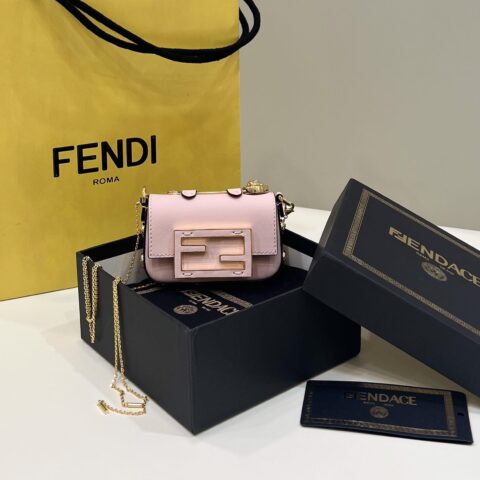 FENDI芬迪迷你金属小法棍包8567