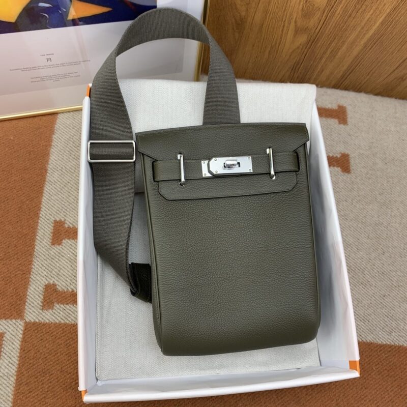 Hermès 2022最新款Hac a Dos 28cm birkin 系单肩包 c6灰绿色银扣