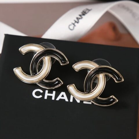 新款☑️CHANEL香奈儿c1双c黑白耳钉耳环