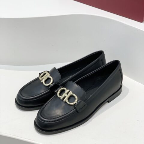 SF ✔️salvatore Ferragamo ✔️ 新品上新！菲拉格慕Gancini双面扣乐福鞋单鞋