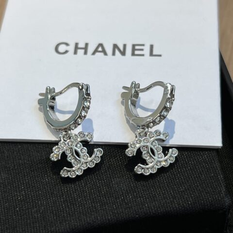 新款☑️CHANEL香奈儿c2双c满钻耳钉耳环