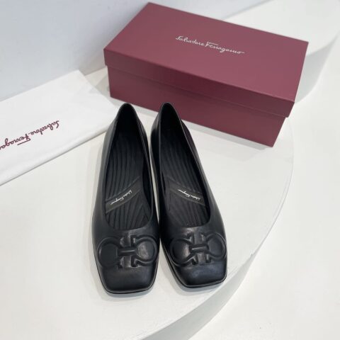 SF ✔️2022salvatore Ferragamo ✔️ 新品上新！菲拉格慕GANCINI芭蕾舞平底鞋