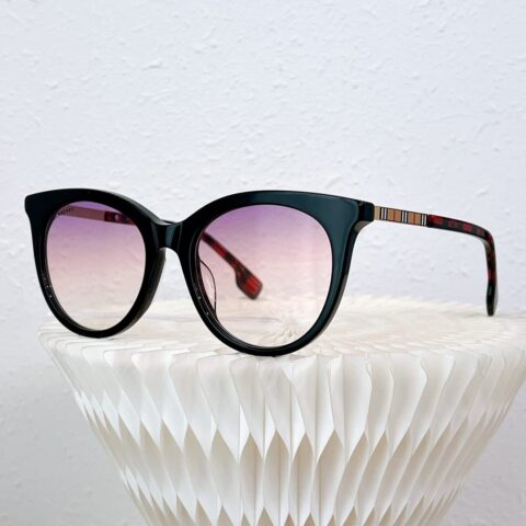 Burberry巴宝莉圆框女士太阳眼镜