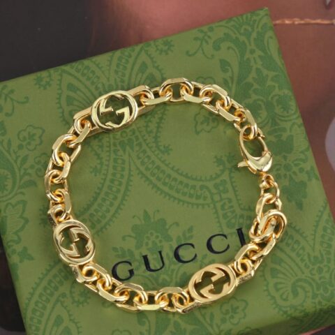 新款Gucci古驰金色互扣式珐琅双G手链