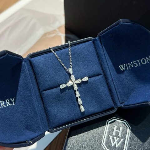 HARRY WINSTON  HW海瑞温时顿十字架✟十字项链