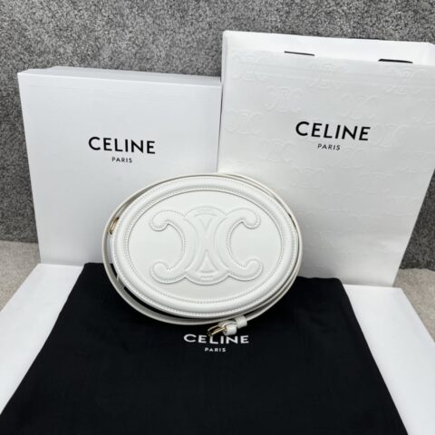 CELINE赛琳CUIR TRIOMPHE 光滑牛皮革椭圆形手袋198603