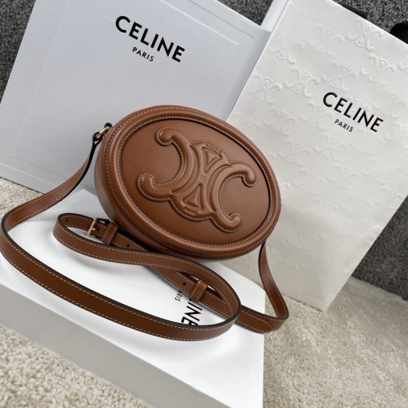 CELINE赛琳CUIR TRIOMPHE 光滑牛皮革椭圆形手袋198603