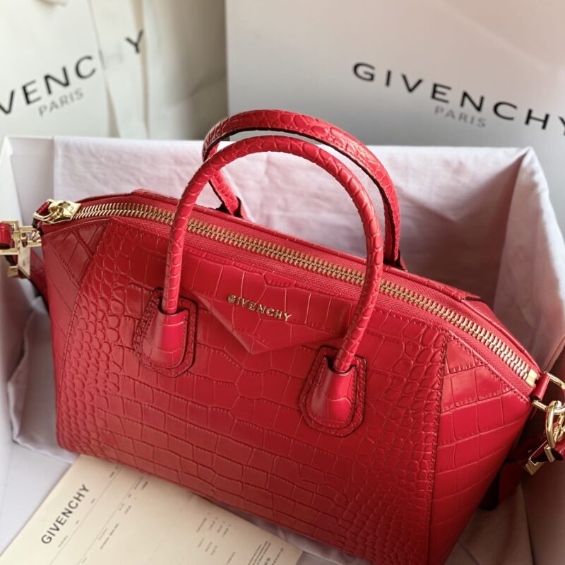 Givenchy纪梵希经典款Antigona tote 手提包0925