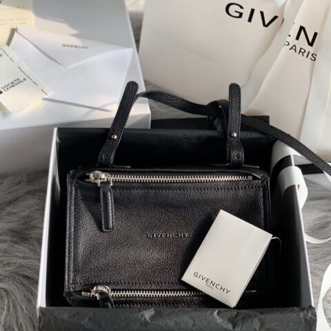 Givenchy纪梵希进口小牛皮手袋112