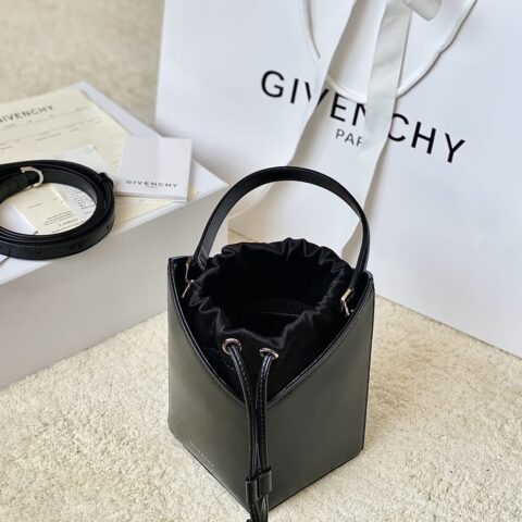 Givenchy纪梵希最新款 cutout小水桶0117
