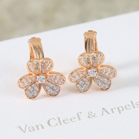 Van Cleef &Arpels 梵克雅宝三叶草耳拍耳钉