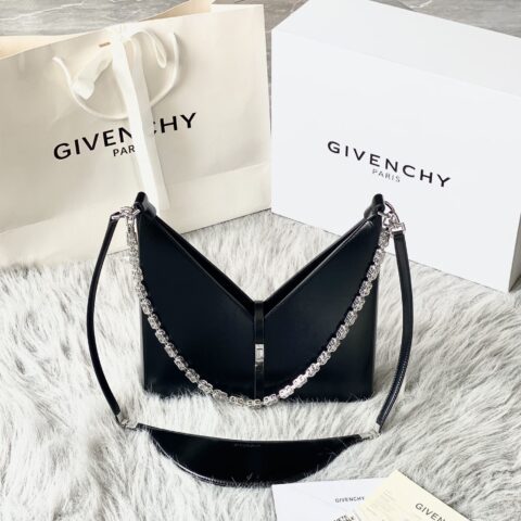 Givenchy纪梵希法国品G家2021春夏全新推出V形Cut Out 手袋1116