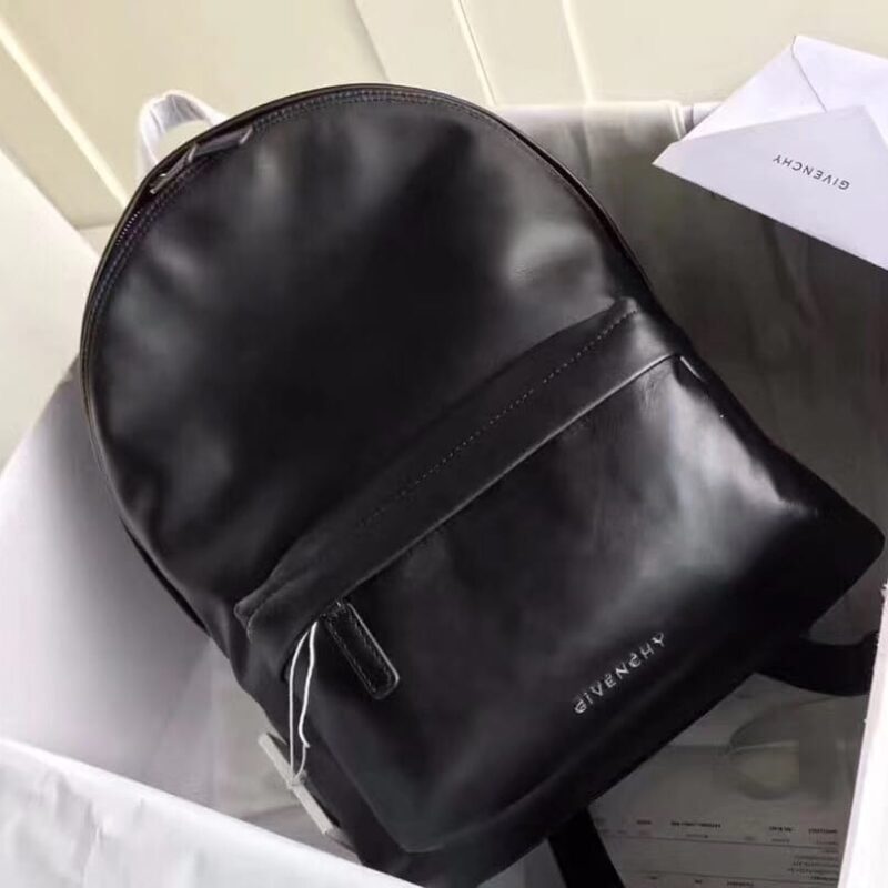 GIVENCHY纪梵希中性款高级全皮双肩背包1105