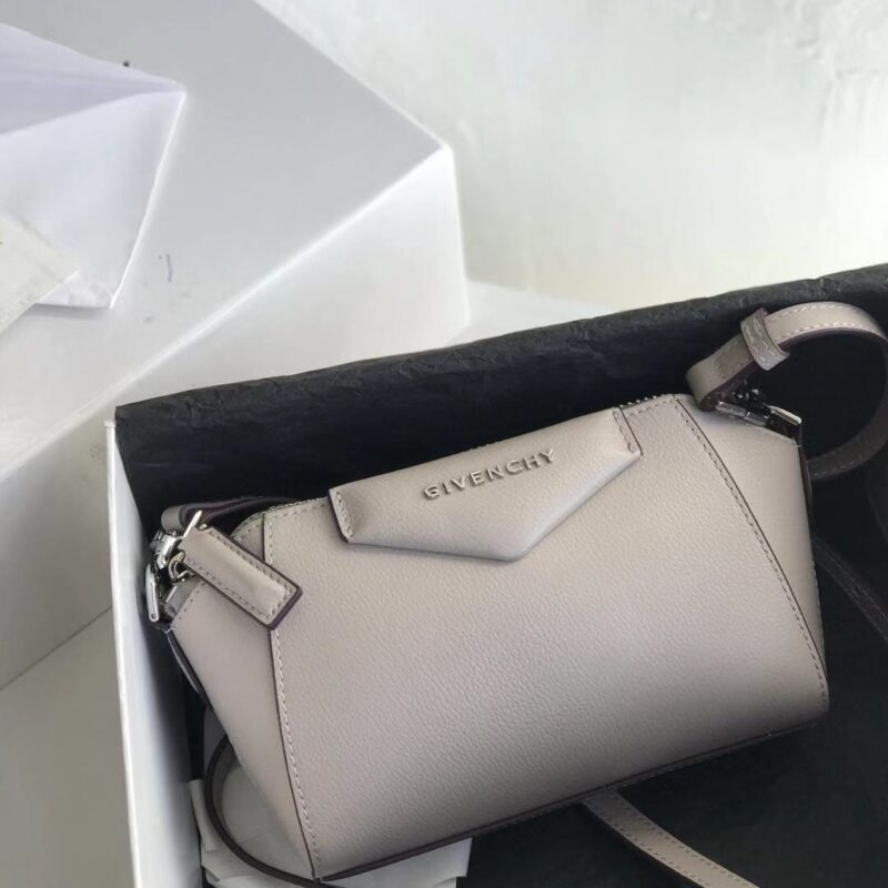 Givenchy纪梵希进口小山羊Antigona Nano 手袋单肩包9918