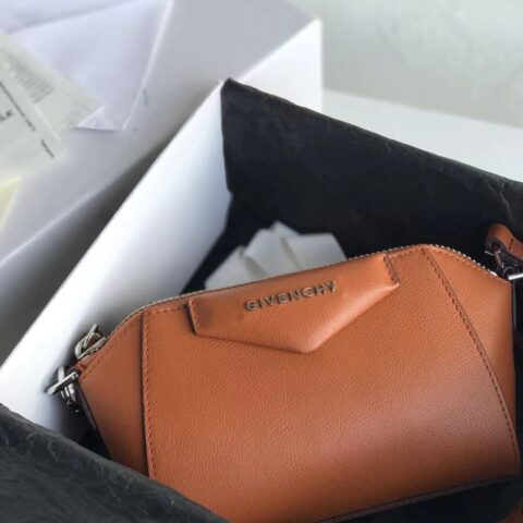 Givenchy纪梵希进口小山羊Antigona Nano 手袋单肩包9918