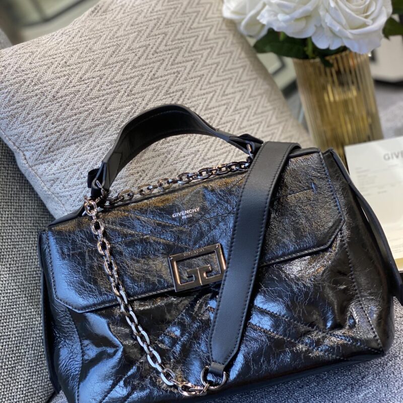 Givenchy纪梵希亮面褶皱牛皮手袋9405