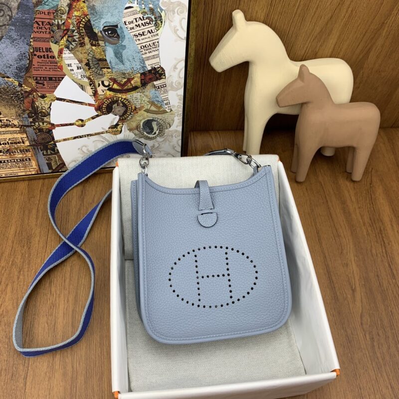 Hermès Mini  Evelyn 伊芙琳 17cm进口Clemence皮 蜡线手缝  J7亚麻蓝 银扣