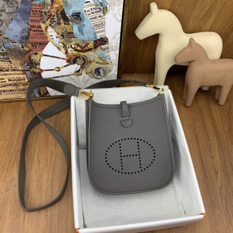 Hermès Mini  Evelyn 伊芙琳 17cm进口Clemence皮 蜡线手缝  8F锡器灰 金扣
