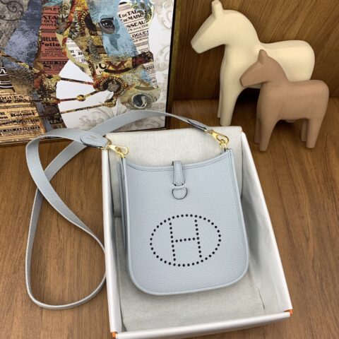 Hermès Mini  Evelyn 伊芙琳 17cm进口Clemence皮 蜡线手缝  TO圣杯蓝 金扣