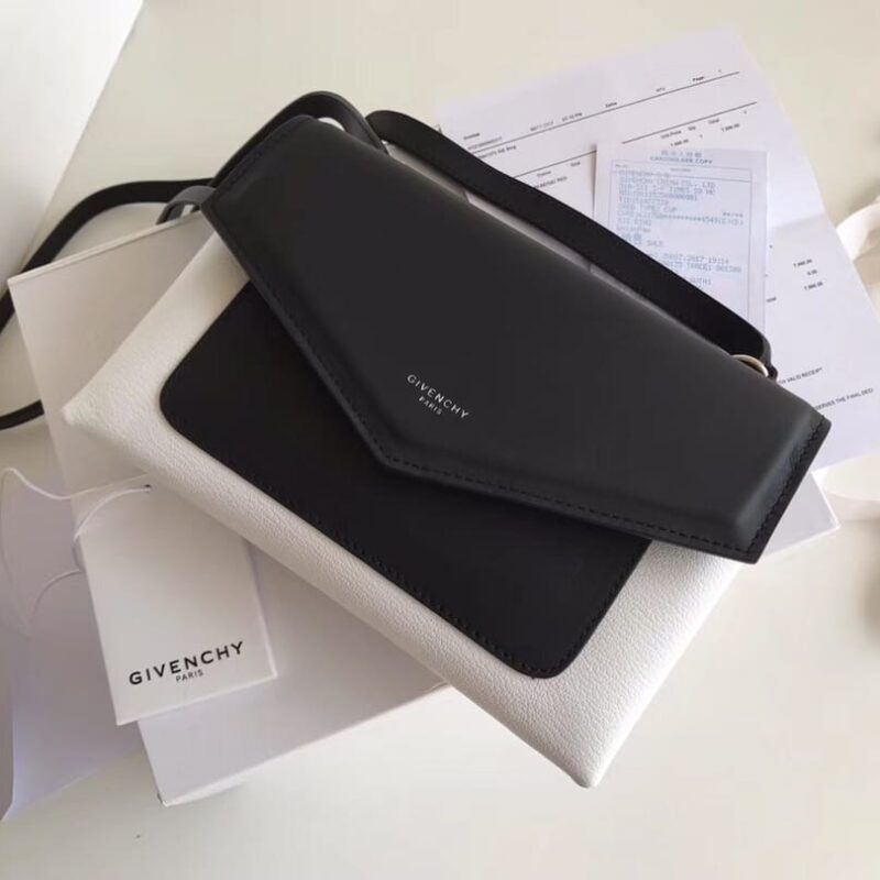Givenchy纪梵希斜挎信封包0147