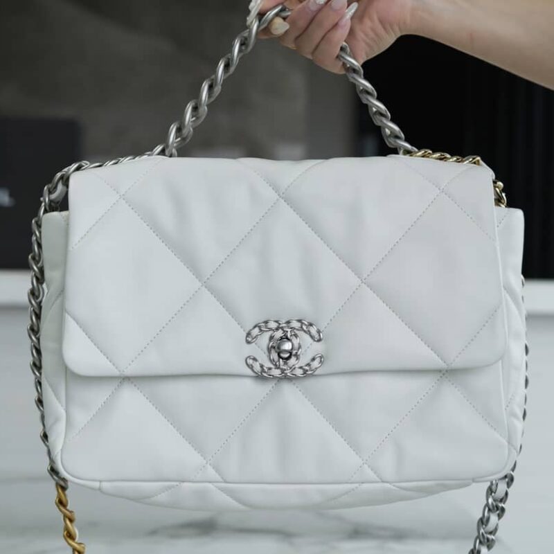 CHANEL 中号30CM 19BAG AS1161白色/银扣