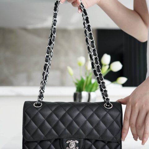 CHANEL CF23 Classic flap bag 进口牛皮鱼子酱口盖包 A01113黑色/银扣