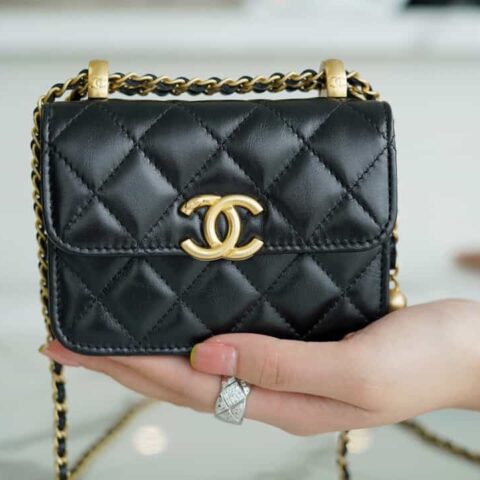 CHANEL 2021高级手工坊 双金球 零钱包 AP2290