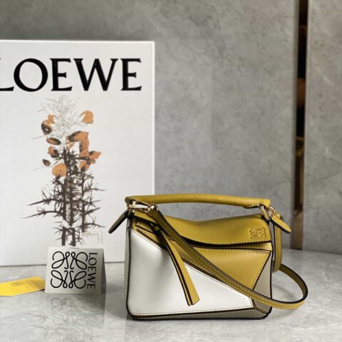 LOEWE罗意威 Mini Puzzle bag几何包 0338拼色18CM