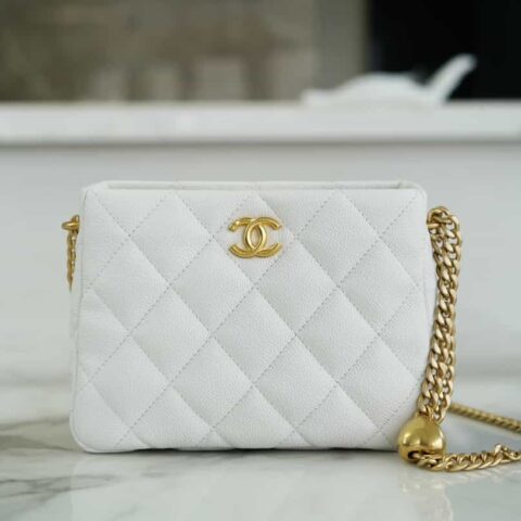 CHANEL 23P春夏新款 爱心调节扣HoBo包 AS3830白色