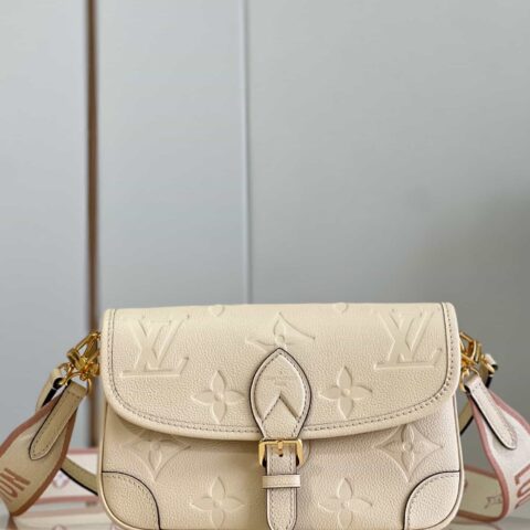 LV M46388 Diane