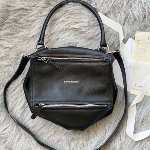 Givenchy纪梵希进口小牛皮手袋10115