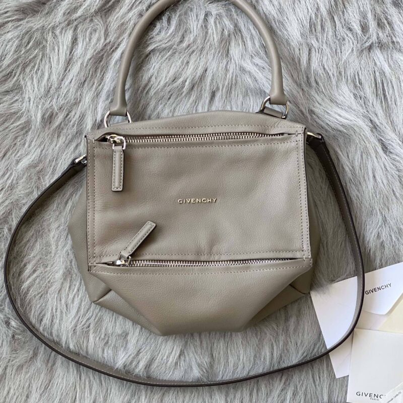 Givenchy纪梵希进口小牛皮手袋10115