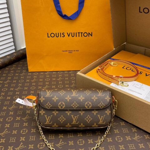 LV M81911 WALLET ON CHAIN IVY 手袋