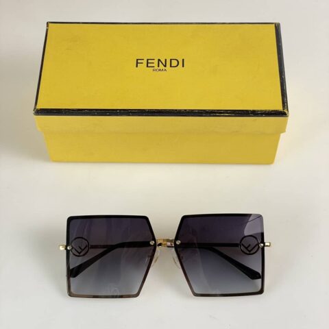 FENDI芬迪大方框女士太阳眼镜