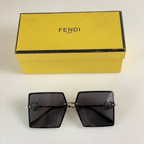 FENDI芬迪大方框女士太阳眼镜