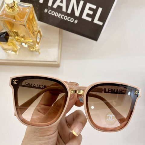 CHANEL香奈儿百搭方形太阳眼镜