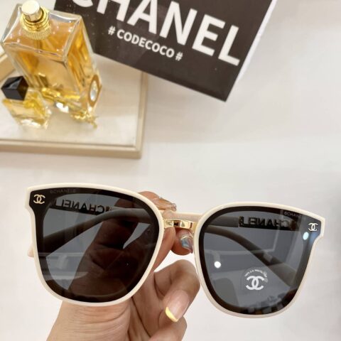 CHANEL香奈儿百搭方形太阳眼镜