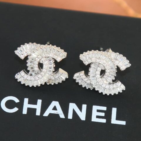 新款☑️CHANEL香奈儿c1双c银色方钻耳钉耳环