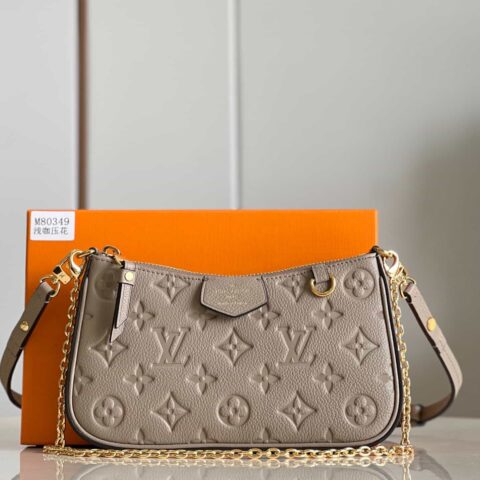 LV M81862 Easy Pouch On Strap