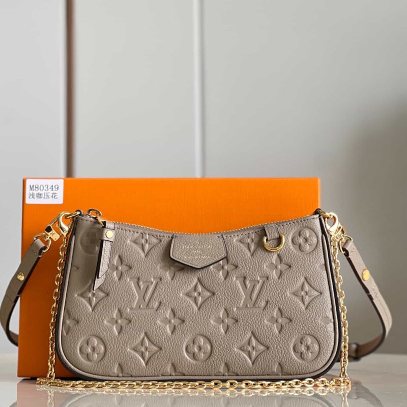 LV M81862 Easy Pouch On Strap