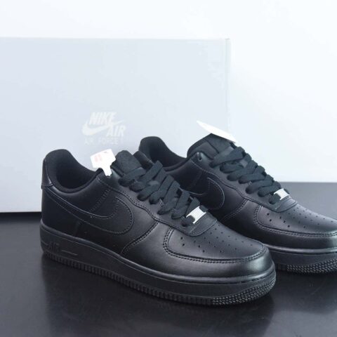 Nike Air Force 1 Low 空军全黑低帮