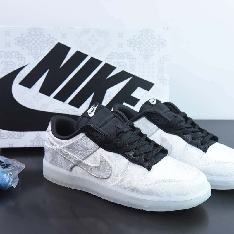 NK Dunk Low 藤原浩三方联名白丝绸低帮运动鞋 货号：FN0315-110