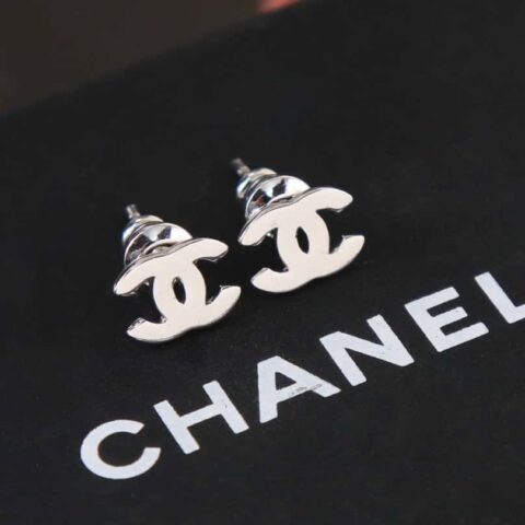 新款☑️CHANEL香奈儿c1迷你双c光面耳钉耳环